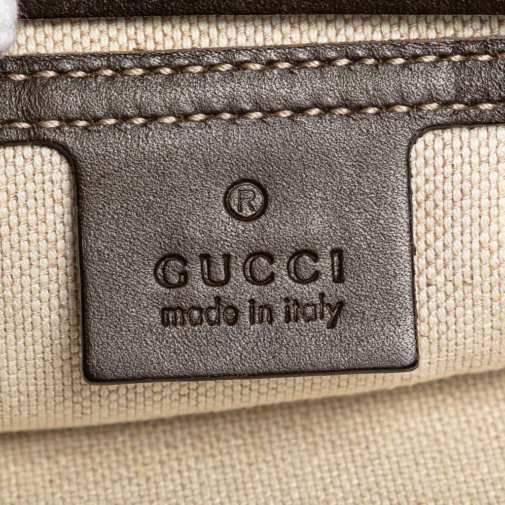 Gucci GG Supreme Belt Bag - Side view