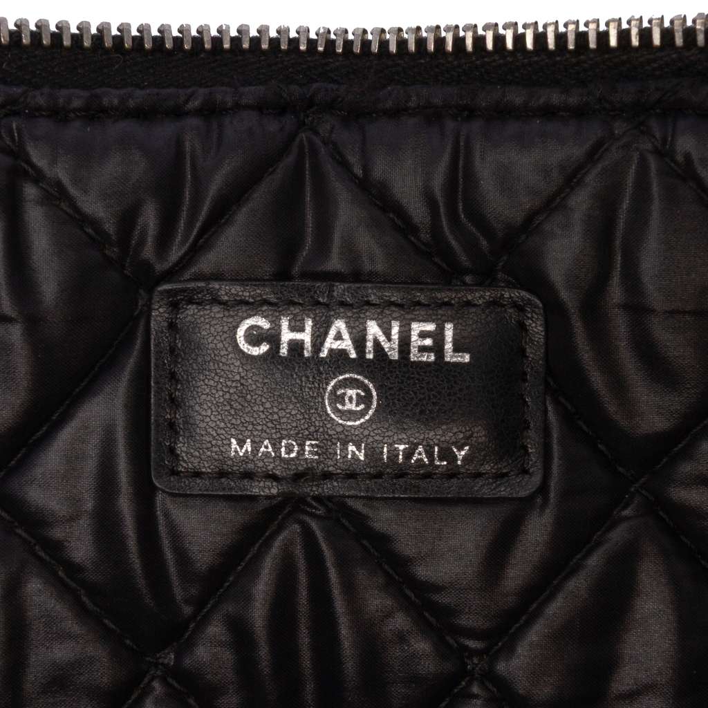 Chanel Large Quilted Patent O Case Clutch - Side view