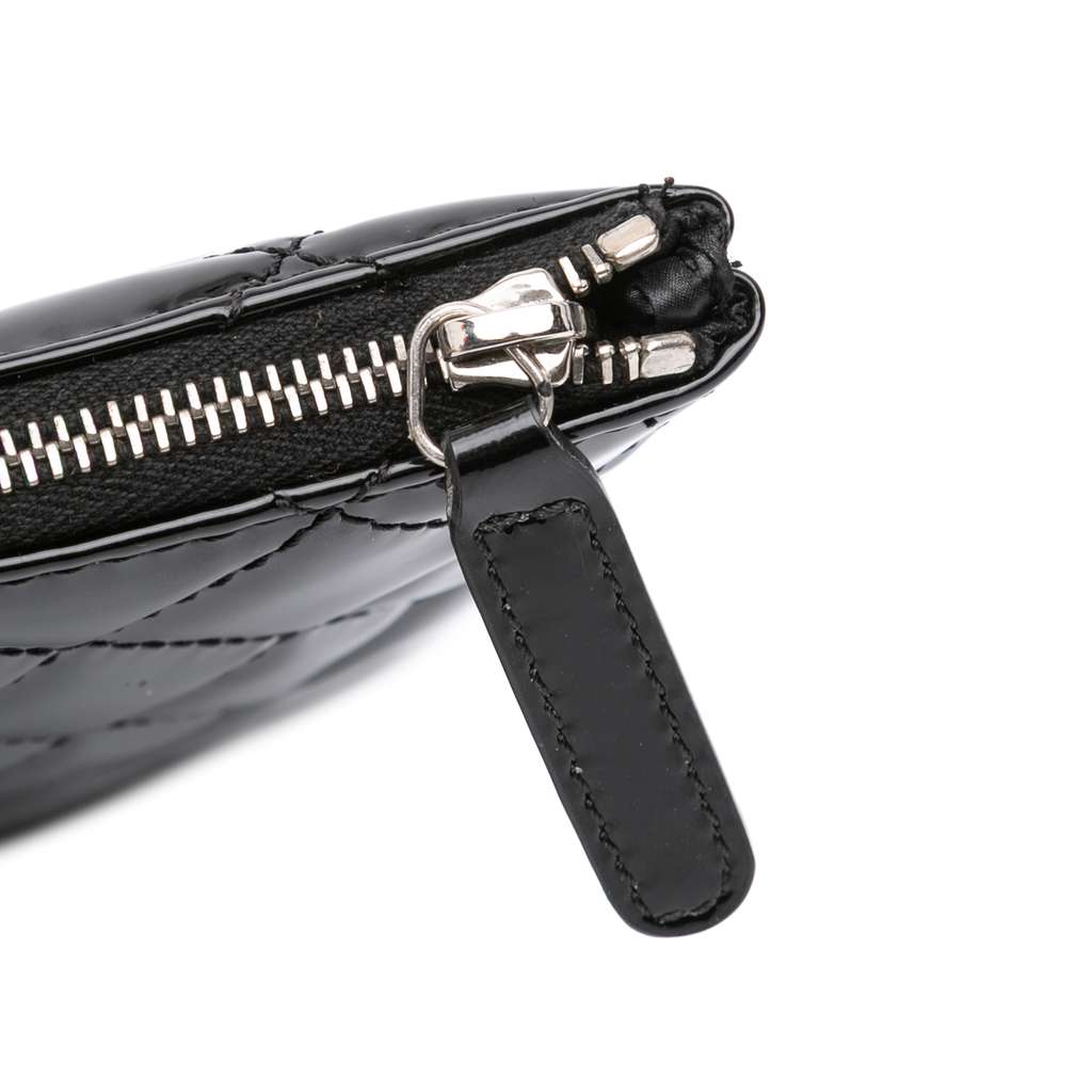 Chanel Large Quilted Patent O Case Clutch - Detail 2