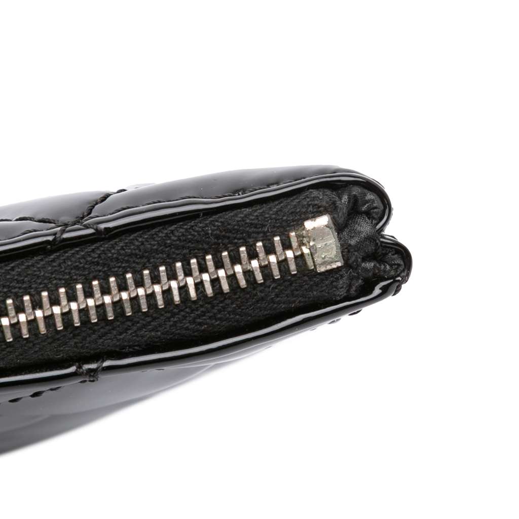 Chanel Large Quilted Patent O Case Clutch - Image 10