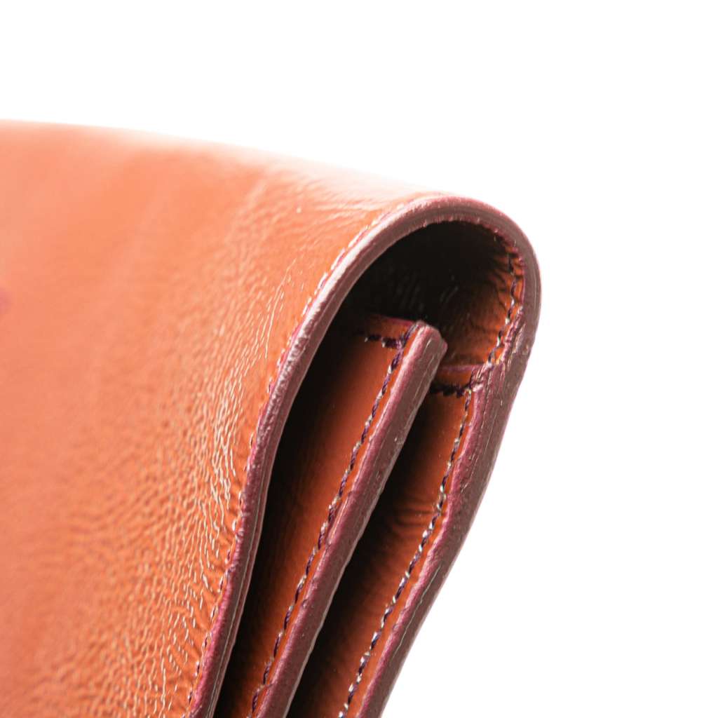 Saint Laurent Large Textured Patent Monogram Belle De Jour Clutch - Detail 2