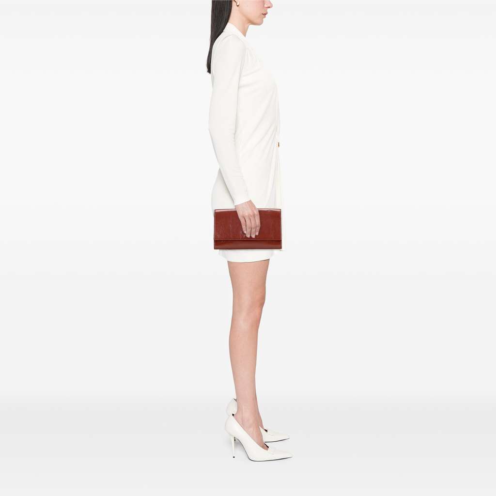 Saint Laurent Large Textured Patent Monogram Belle De Jour Clutch - Image 12