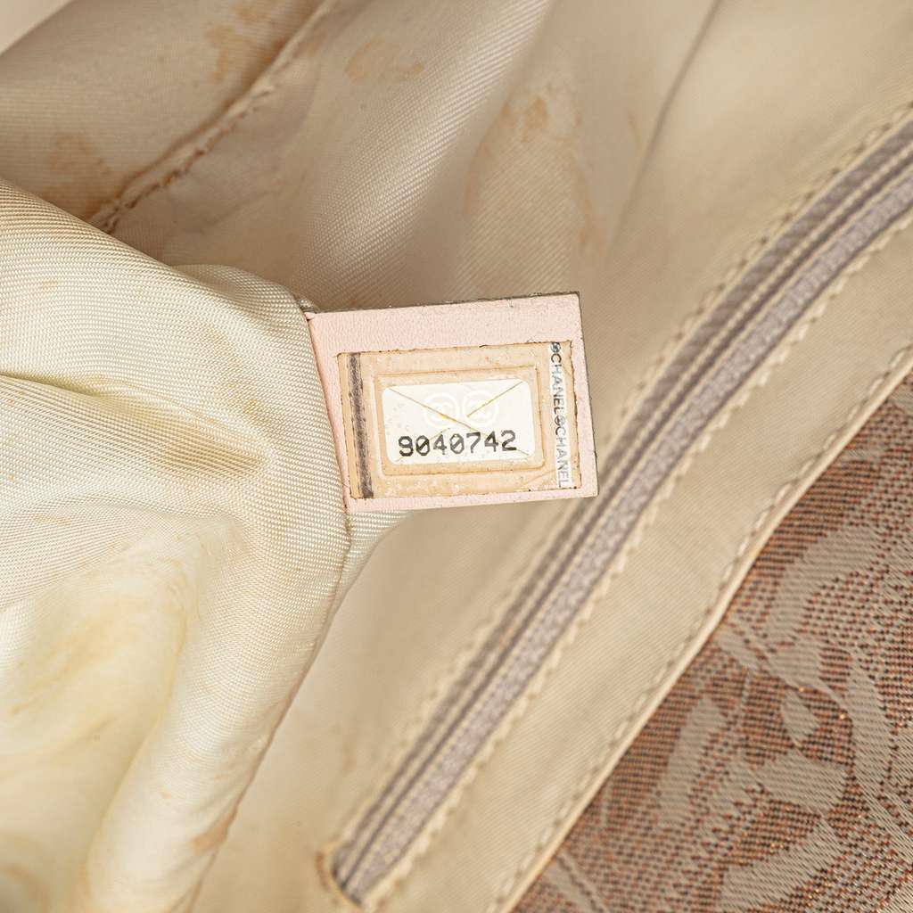 Chanel New Travel Line Nylon Tote - Detail 1