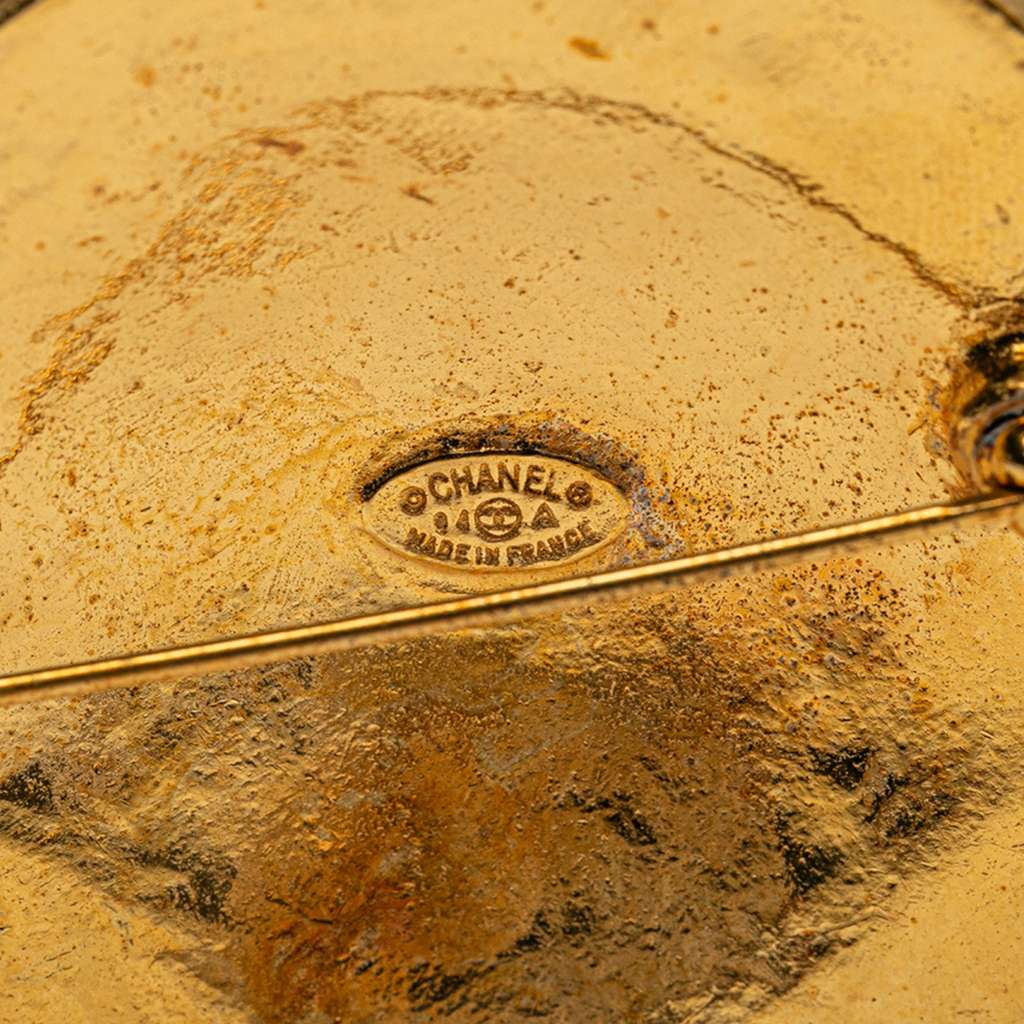 Chanel CC Gold Plated Medallion Brooch - 3