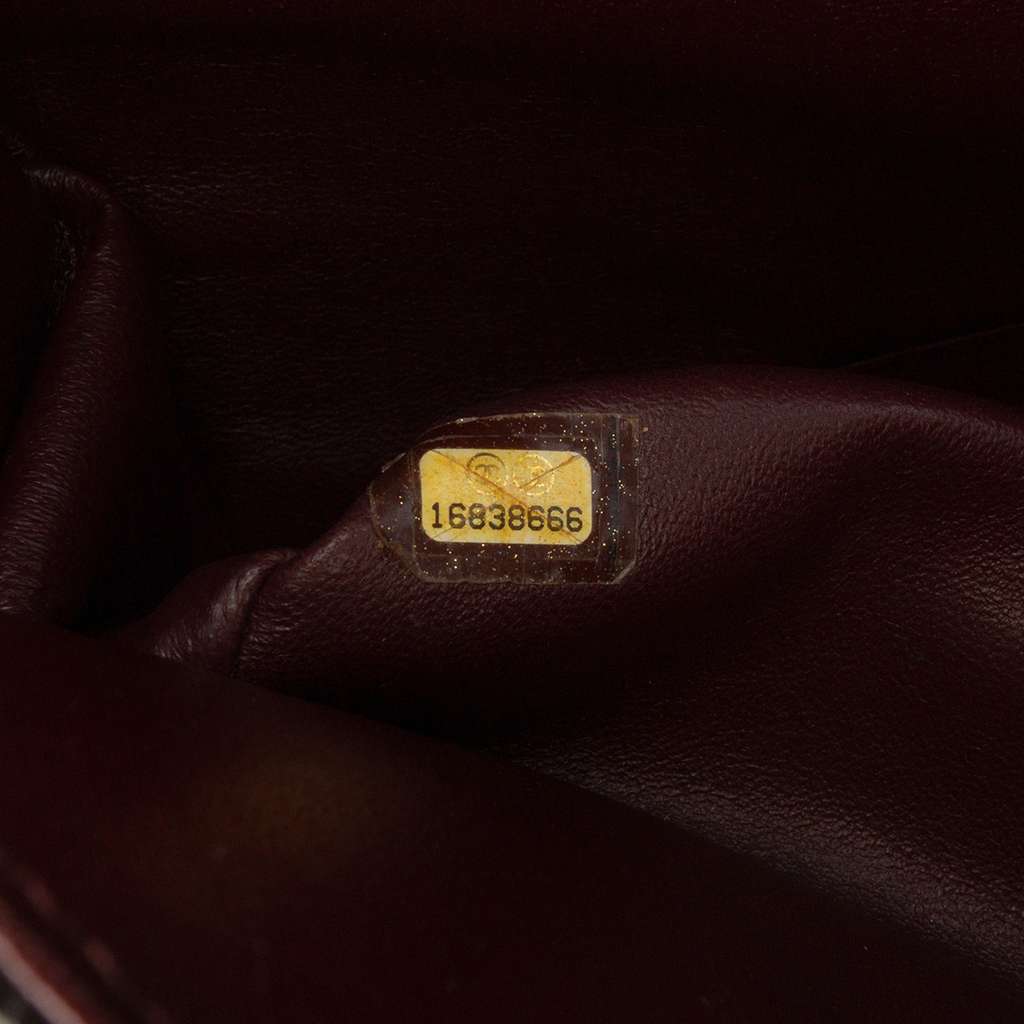 Chanel Jumbo Classic Caviar Double Flap - Detail 1