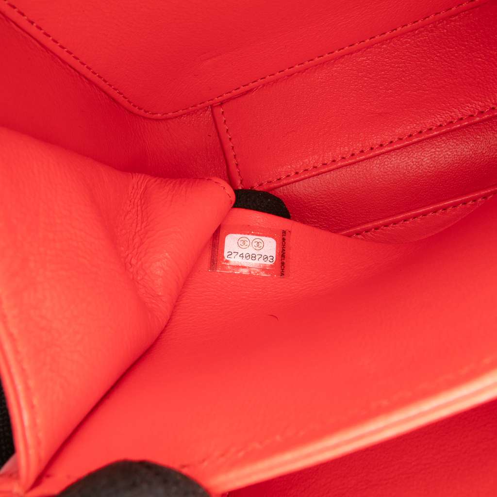 Chanel Small Tricolor Caviar CC Filigree Vanity Case - Detail 1