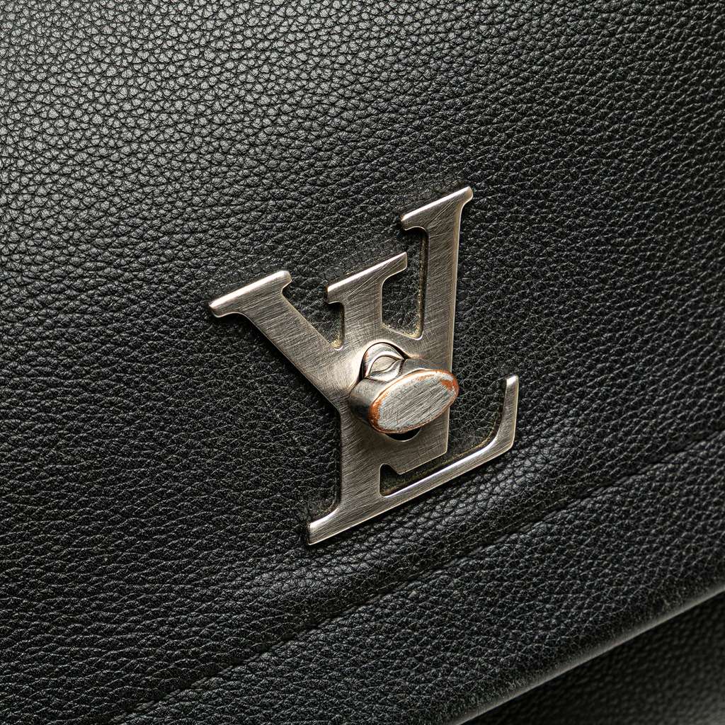 Louis Vuitton Leather Lockme II - Image 10