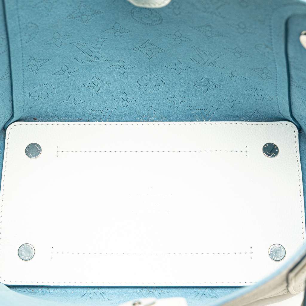 Louis Vuitton Monogram Mahina Hina PM - 4