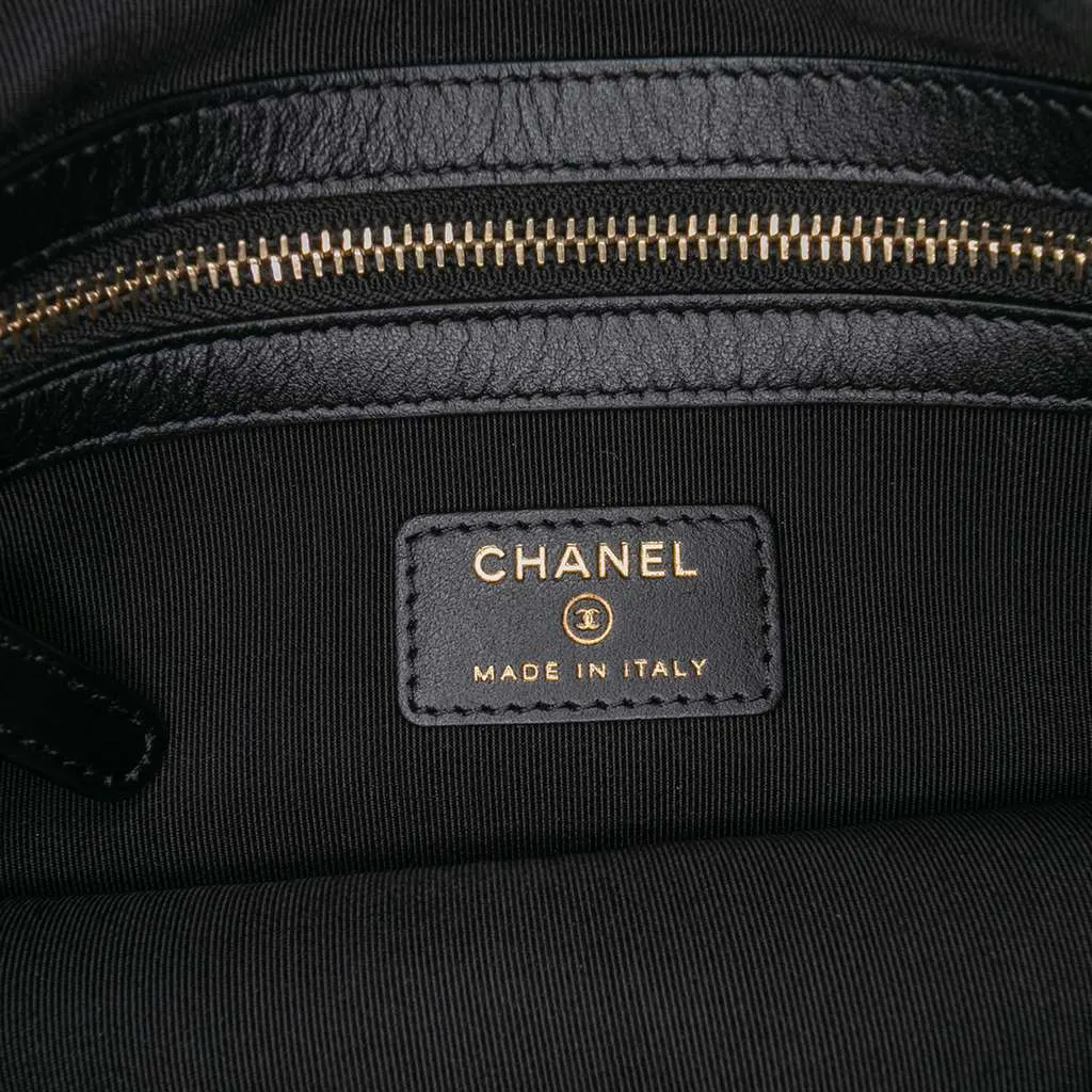 Chanel Medium Straw Deauville O Case Clutch Black Good - Box View