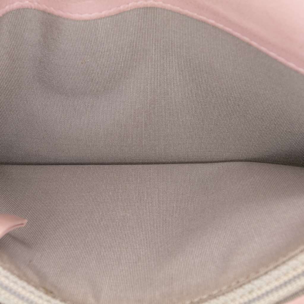 Chanel CC Caviar Wallet On Chain - Side view