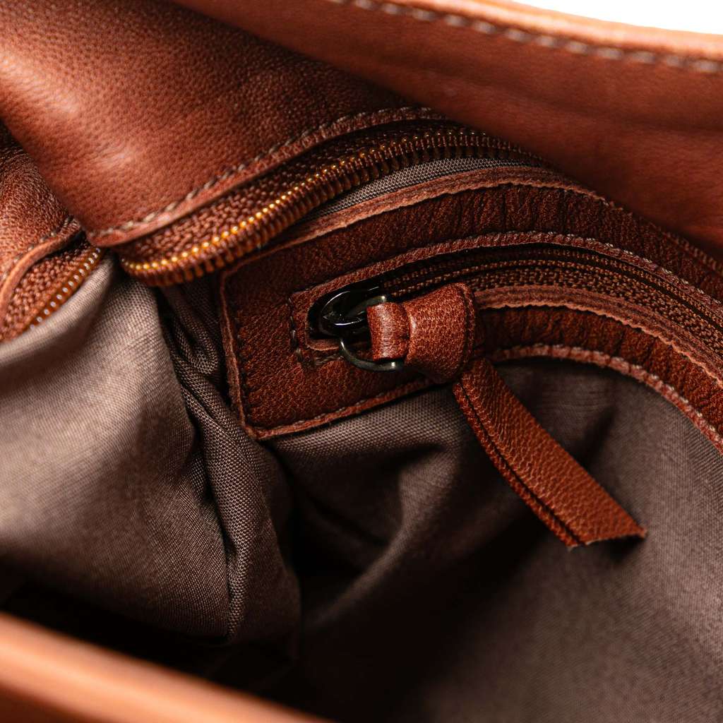 Bottega Veneta Intrecciato Trimmed Nappa Crossbody - Detail 2