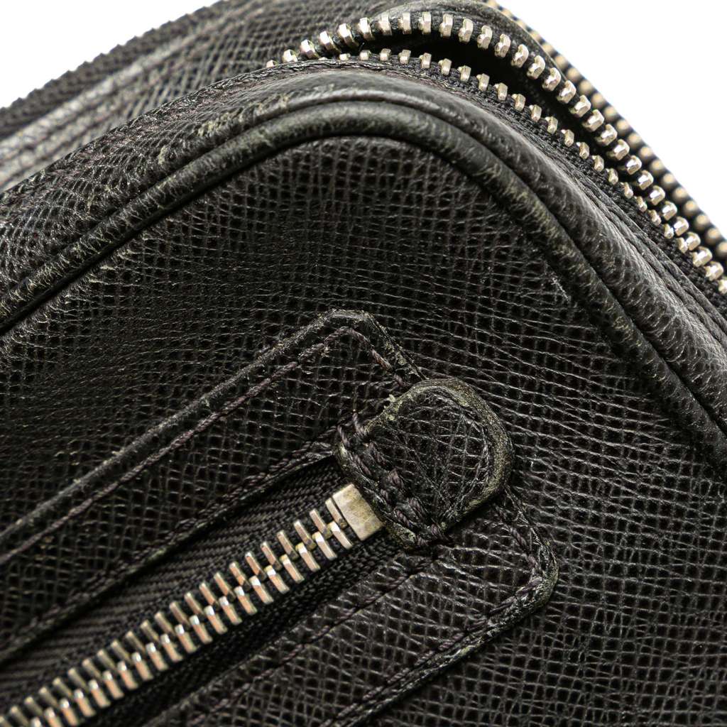 Louis Vuitton Taiga Neo Pavel Clutch - Image 10