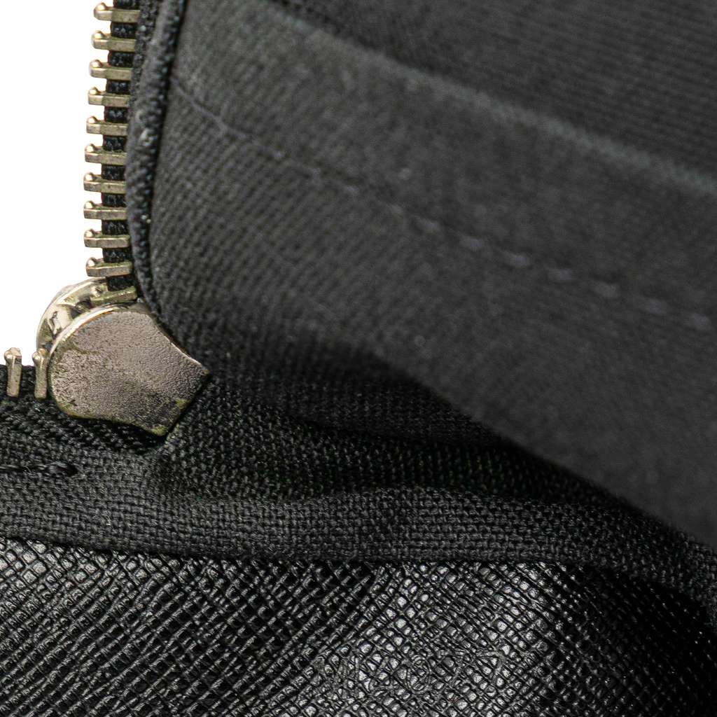 Louis Vuitton Taiga Neo Pavel Clutch - Image 11