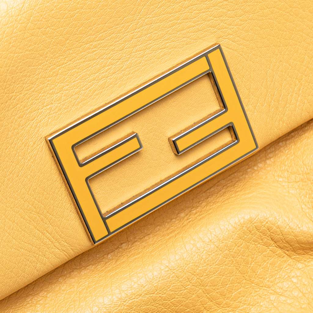 Fendi Leather Fendista Pochette Crossbody - Detail 2