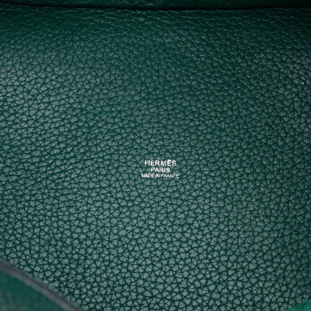 Hermès Clemence Picotin Lock 22 Green Leather Good - Model View