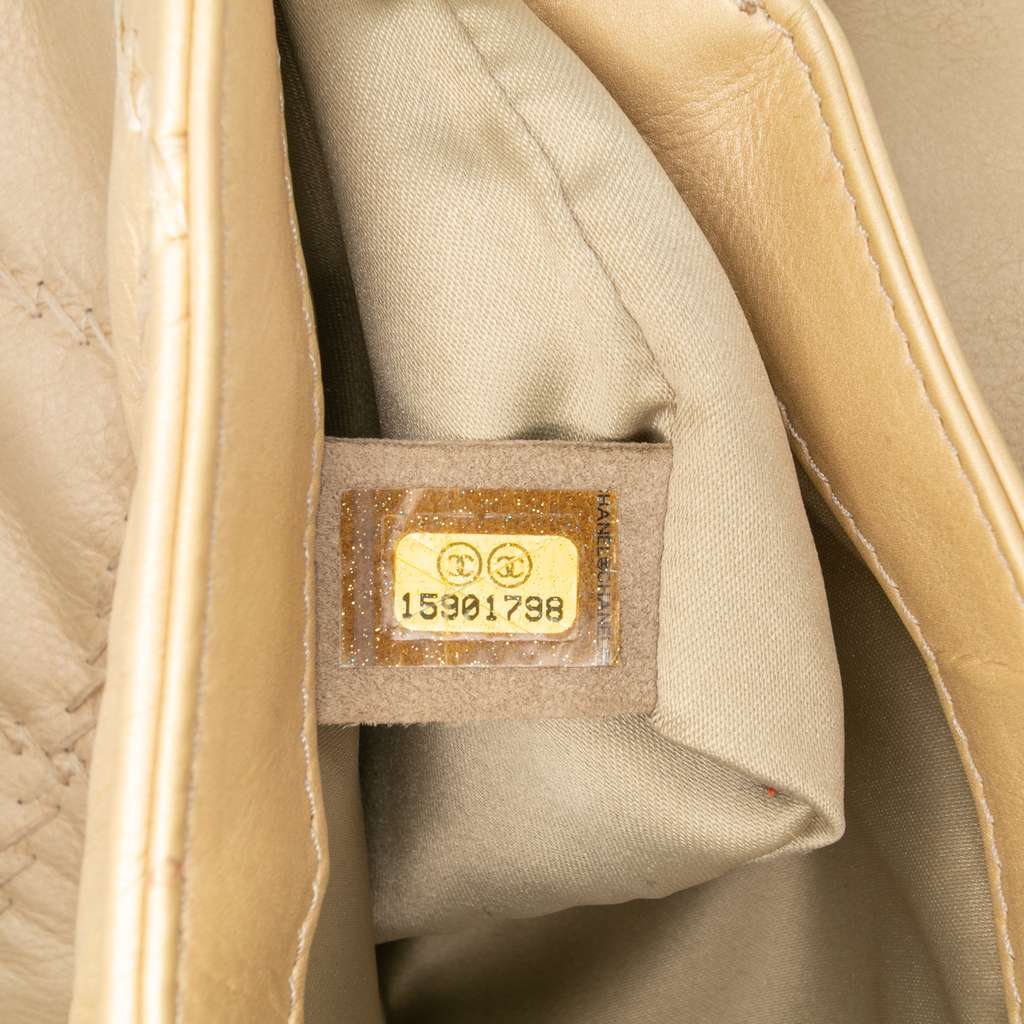 Chanel CC Quilted Calfskin Ultimate Stitch Flap - Detail 1