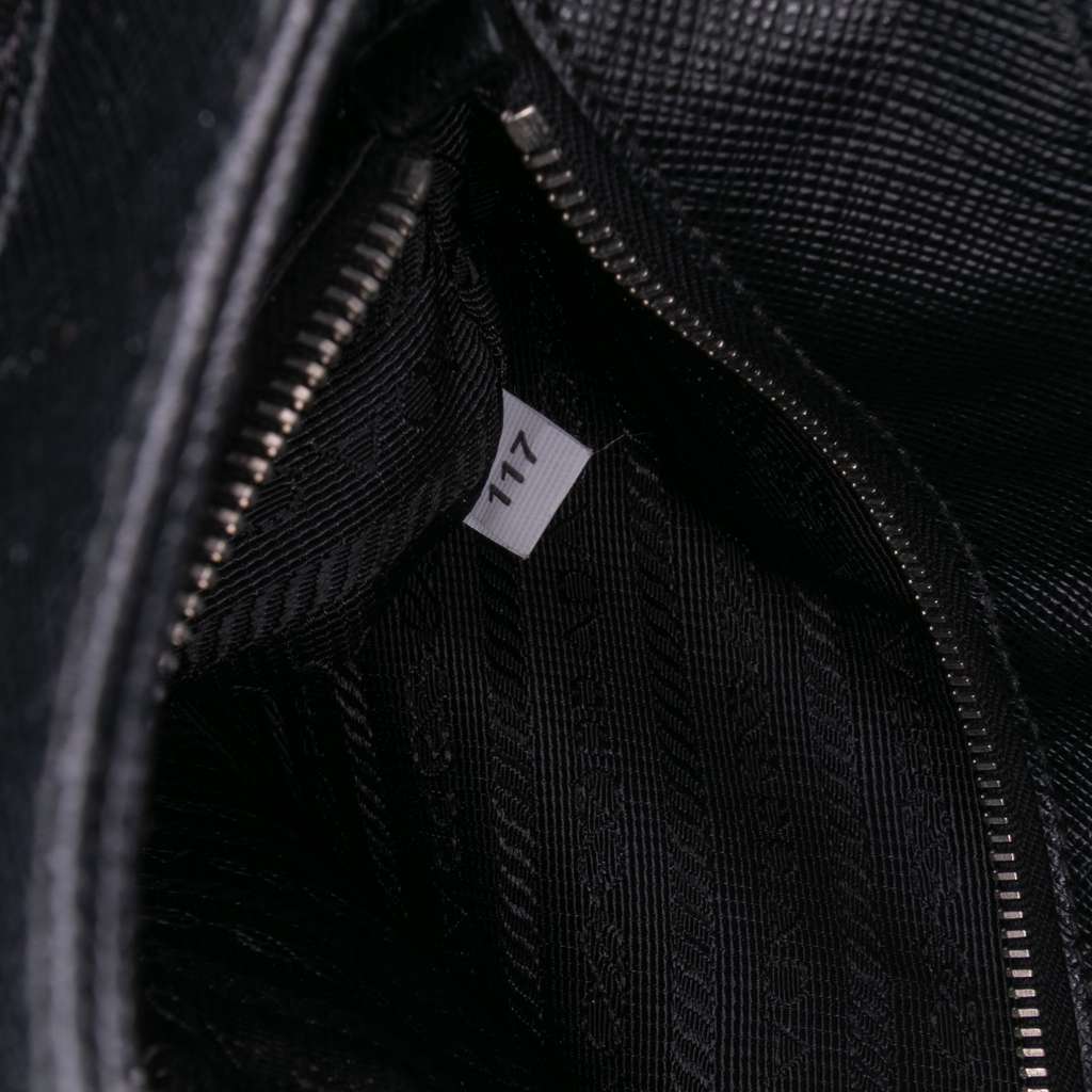 Prada Saffiano Trimmed Tessuto Chain Crossbody - Detail 1