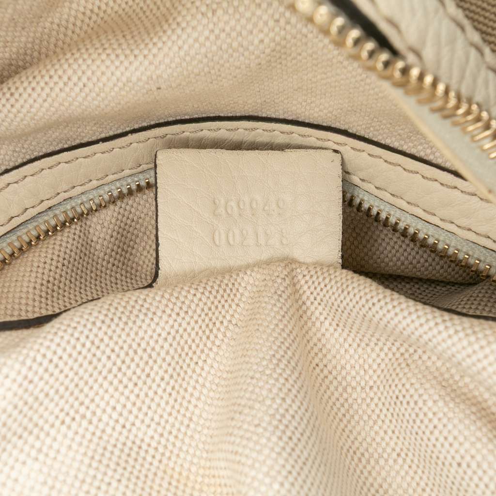 Gucci Medium GG Canvas Bella Shoulder Bag - Detail 1