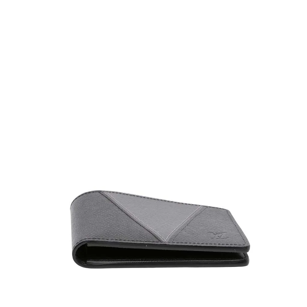 Louis Vuitton Tricolor Taiga Bifold Wallet Black Leather Good - Inside View