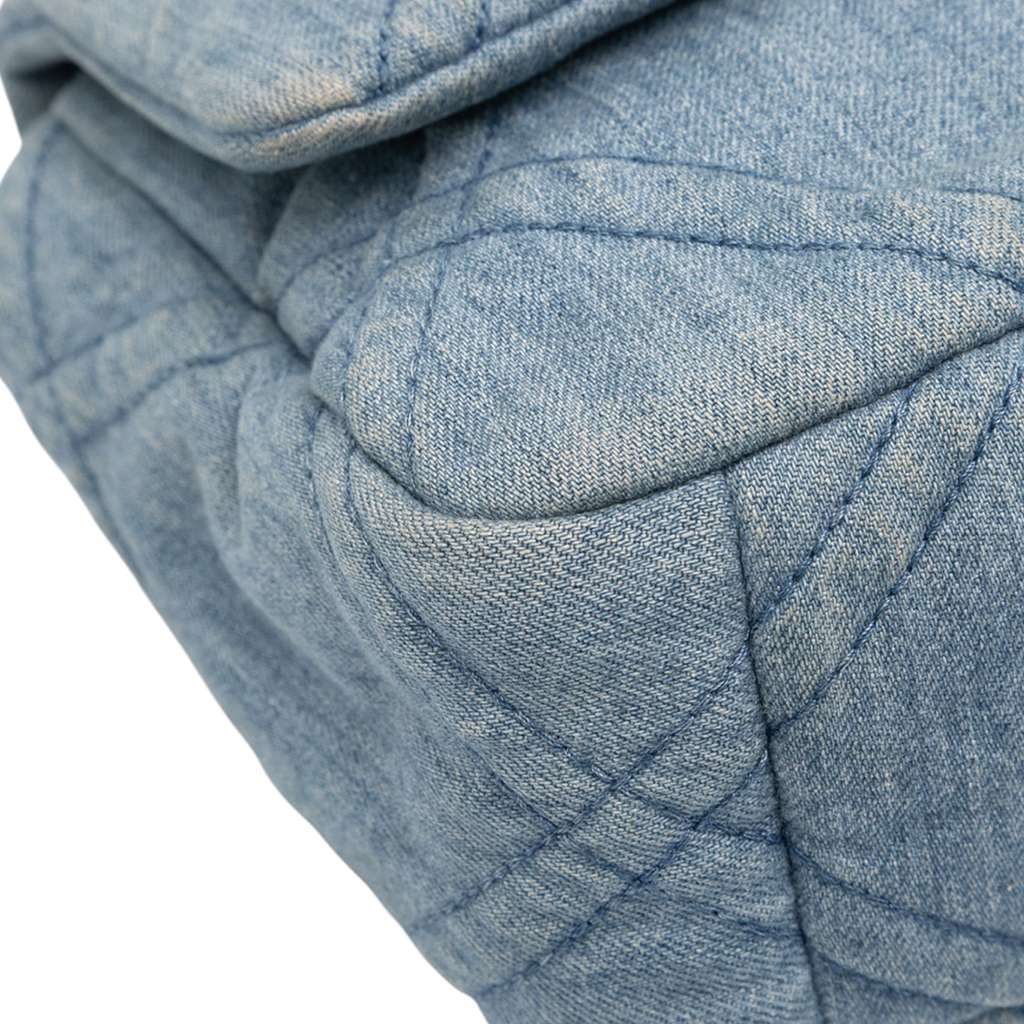 Chanel Medium Double Stitched Denim 19 Flap - Detail 2