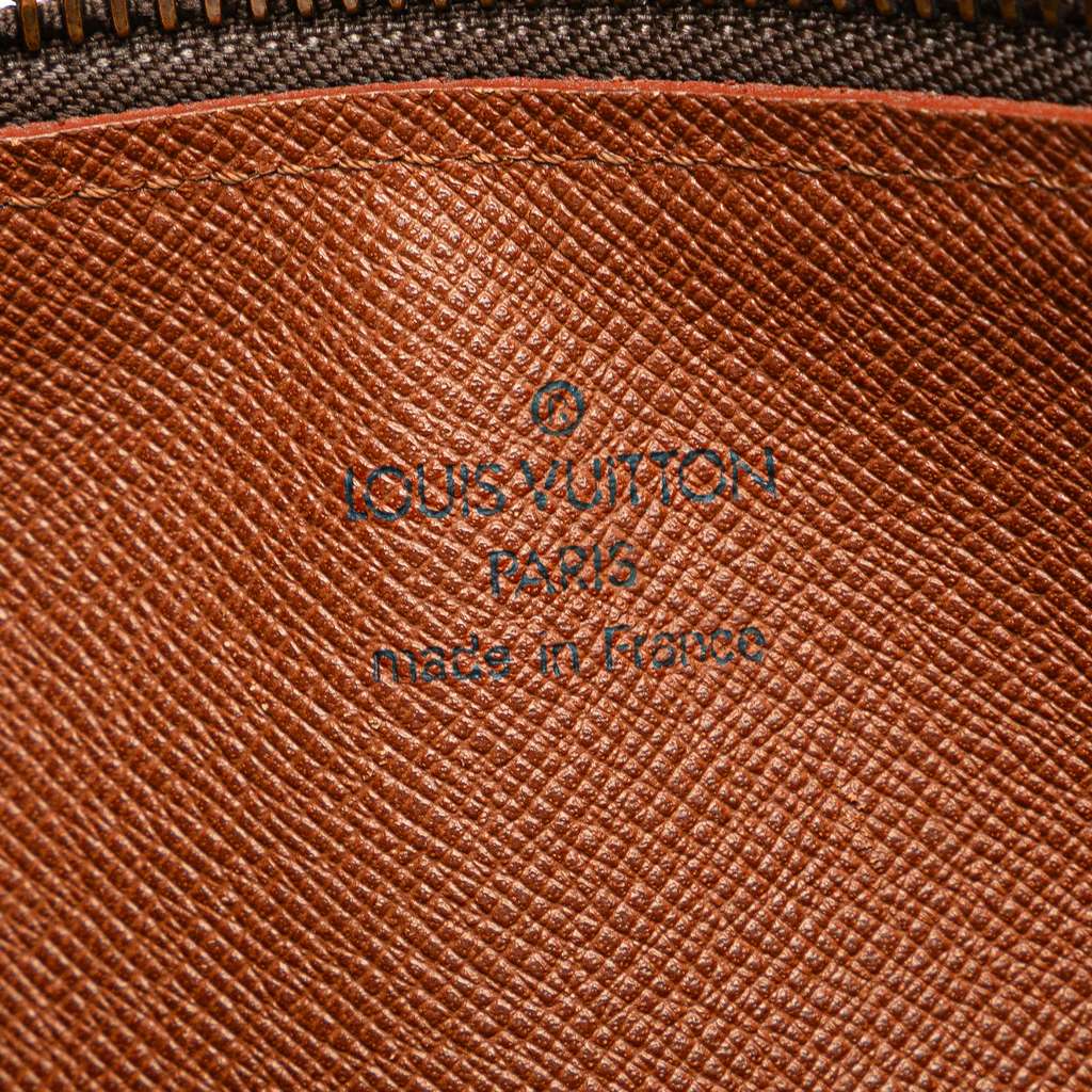 Louis Vuitton Monogram Papillon 26 - Side view