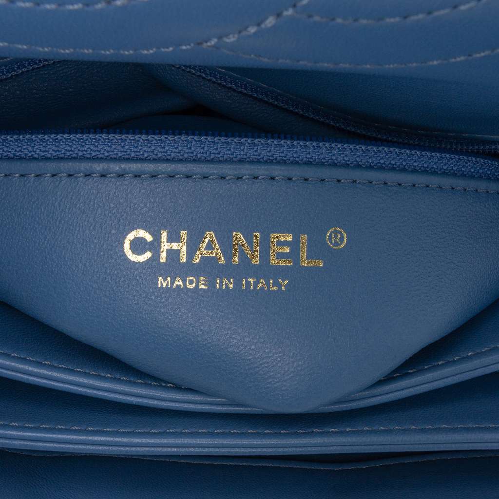 Chanel Small Quilted Lambskin Trendy CC Flap - Side view