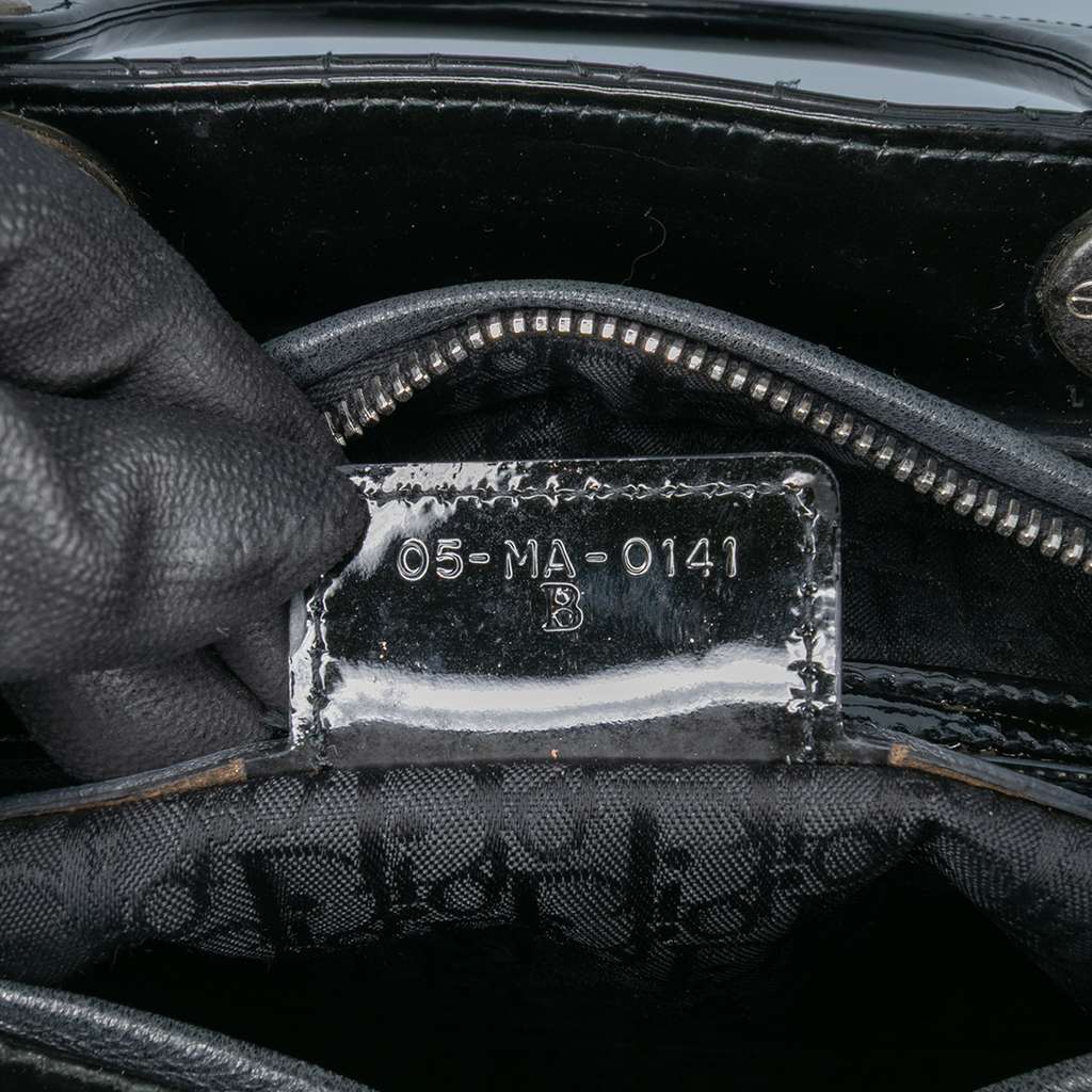 Dior Large Patent Cannage Lady Dior - Side view