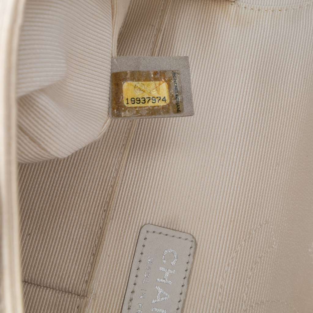 Chanel Medium Classic Printed Grosgrain Double Flap - Detail 1