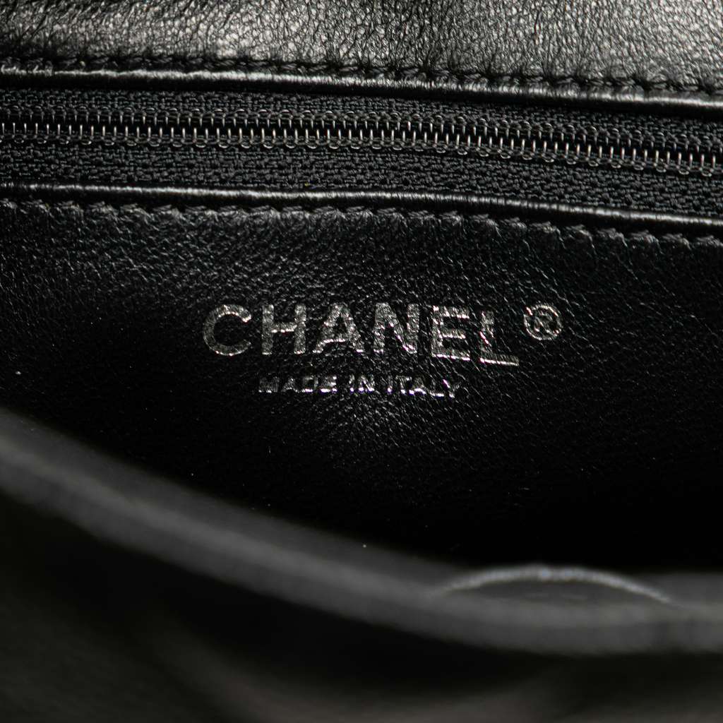 Chanel Caviar Medallion Tote - 5