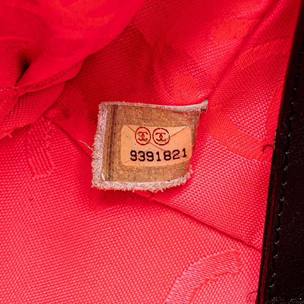 Chanel Medium Lambskin Cambon Ligne Tote - Detail 1