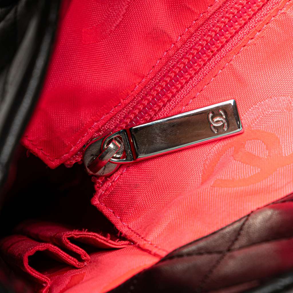 Chanel Medium Lambskin Cambon Ligne Tote - Detail 2