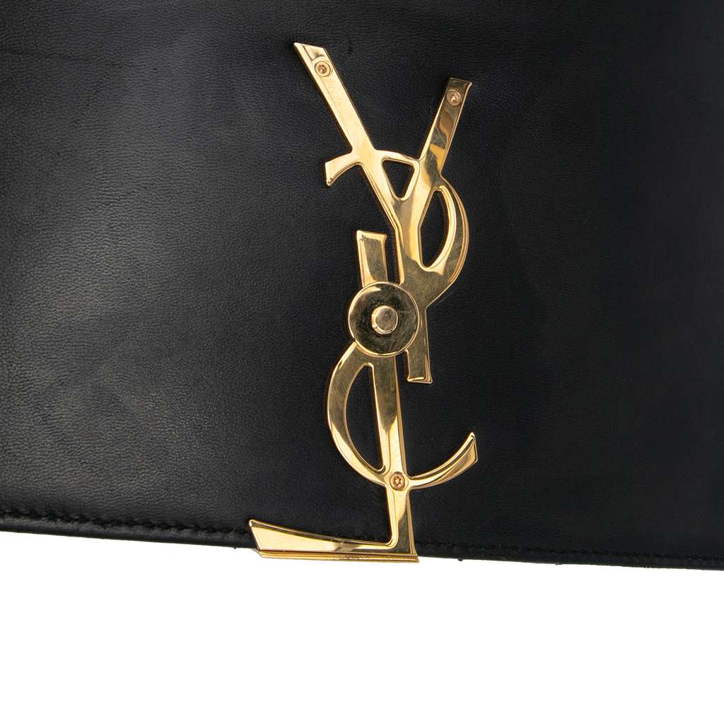 Saint Laurent Large Patent Vicky Crossbody - Side view