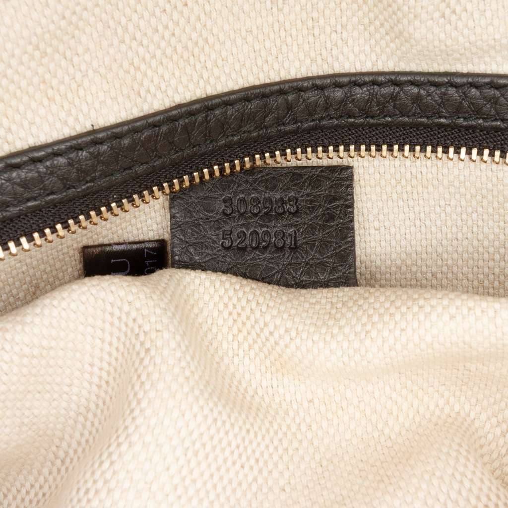 Gucci Pebbled Leather Soho Chain Zip Shoulder Bag - Detail 1