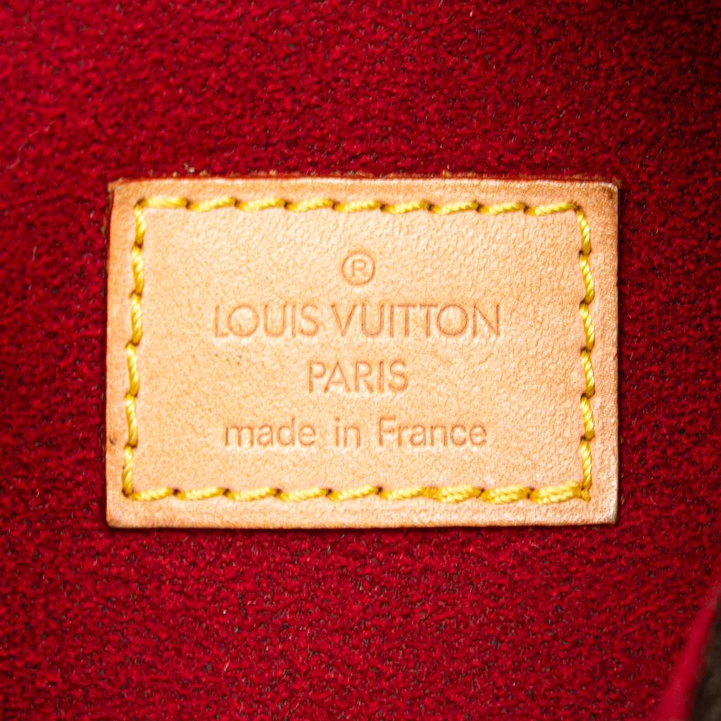 Louis Vuitton Monogram Croissant MM - Side view