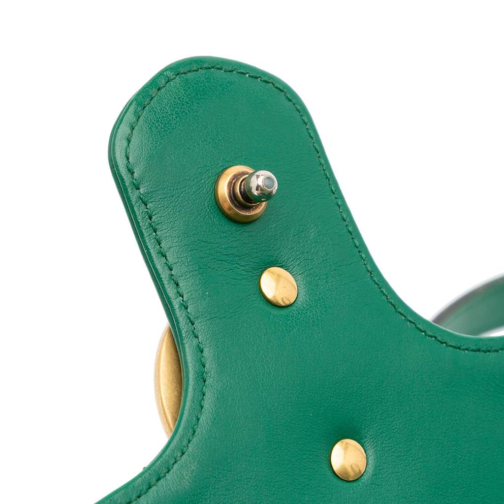 Gucci Medium GG Marmont Matelasse Leather Shoulder Bag - Detail 2