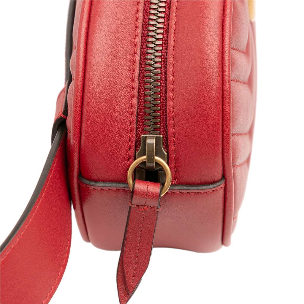 Gucci Small GG Marmont Matelasse Leather Belt Bag - Detail 2