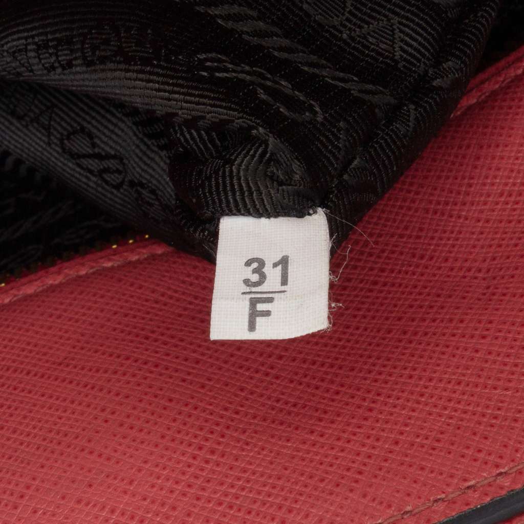 Prada Saffiano Soft Triple Pocket Tote - Detail 2