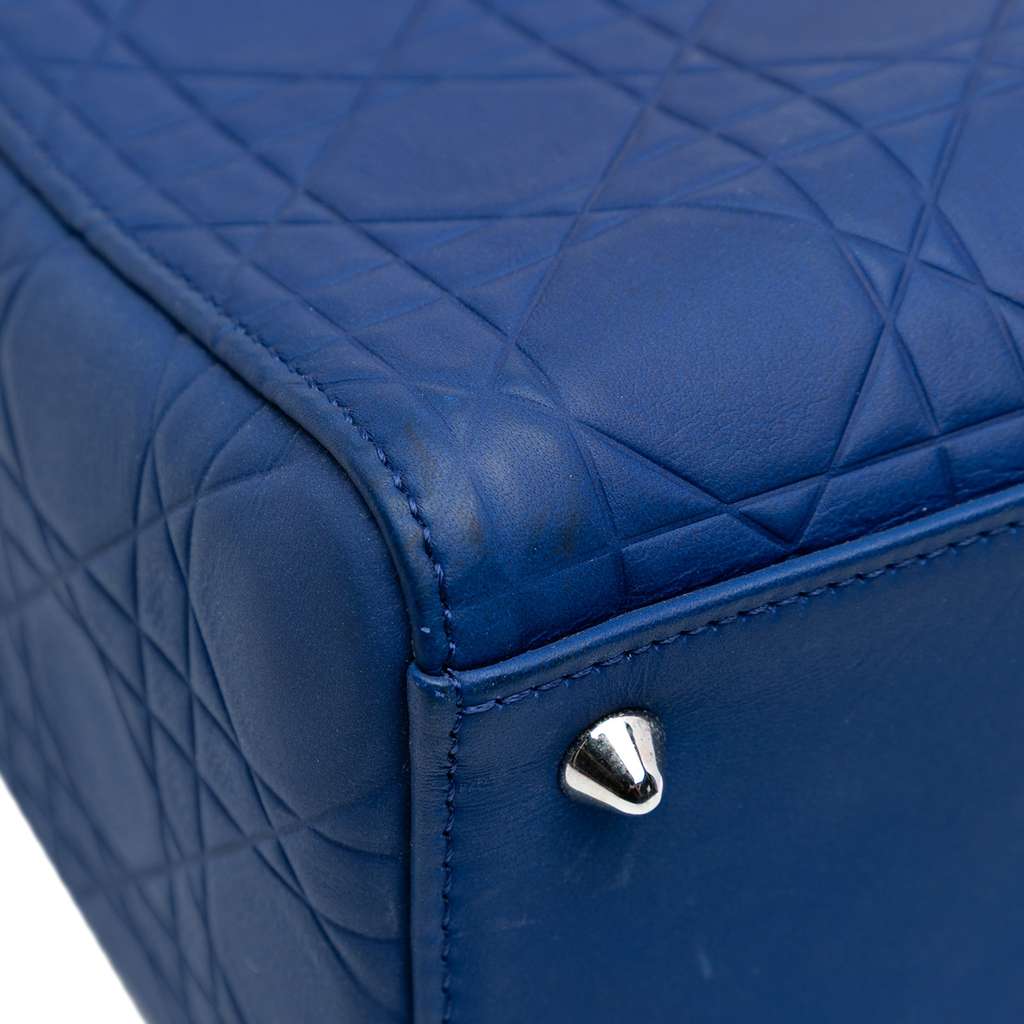 Dior Medium Lambskin Cannage Lady Dior - Detail 2