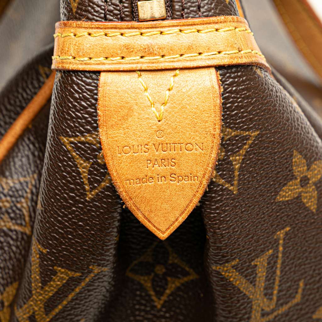 Louis Vuitton Monogram Montorgueil PM - Side view