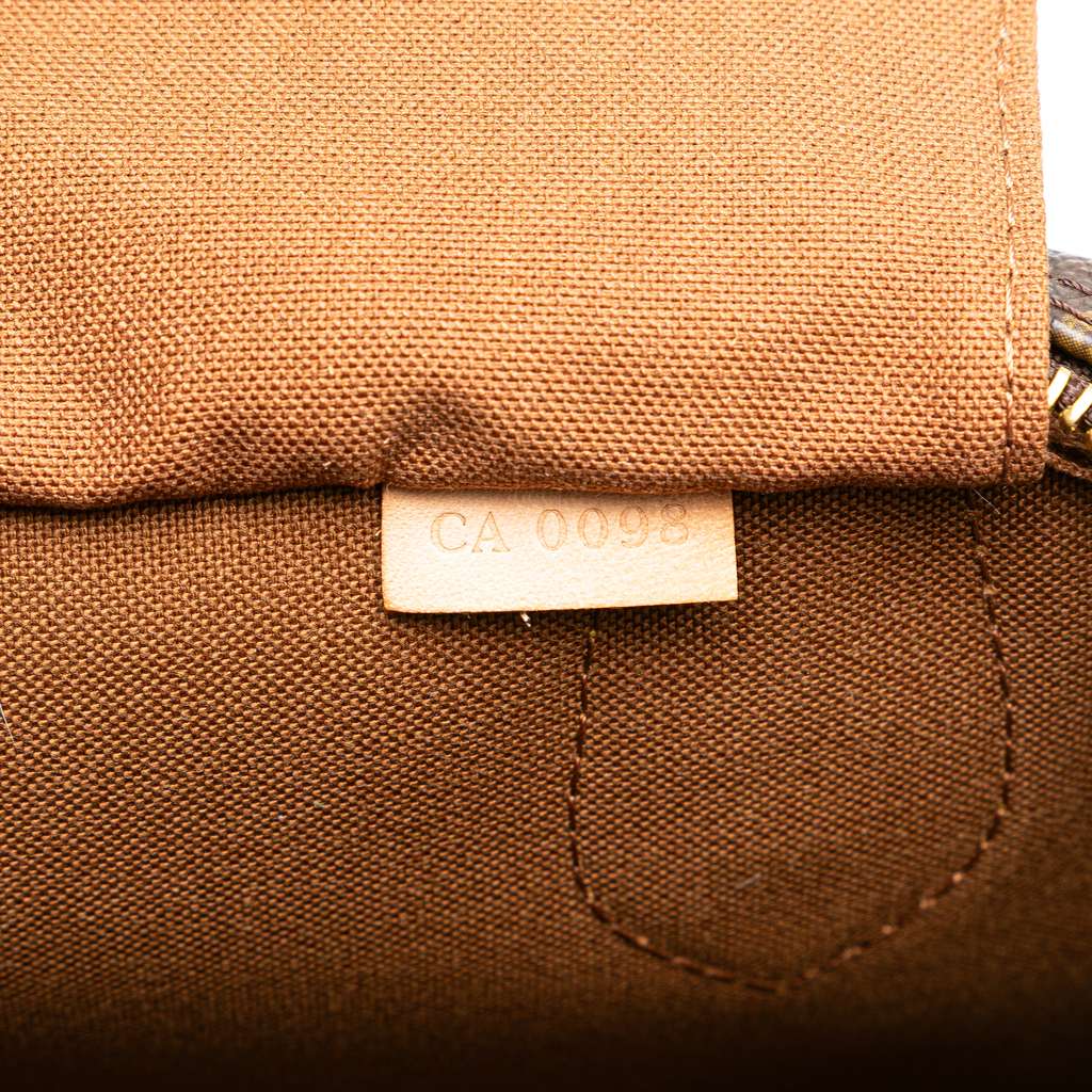 Louis Vuitton Monogram Montorgueil PM - Detail 1