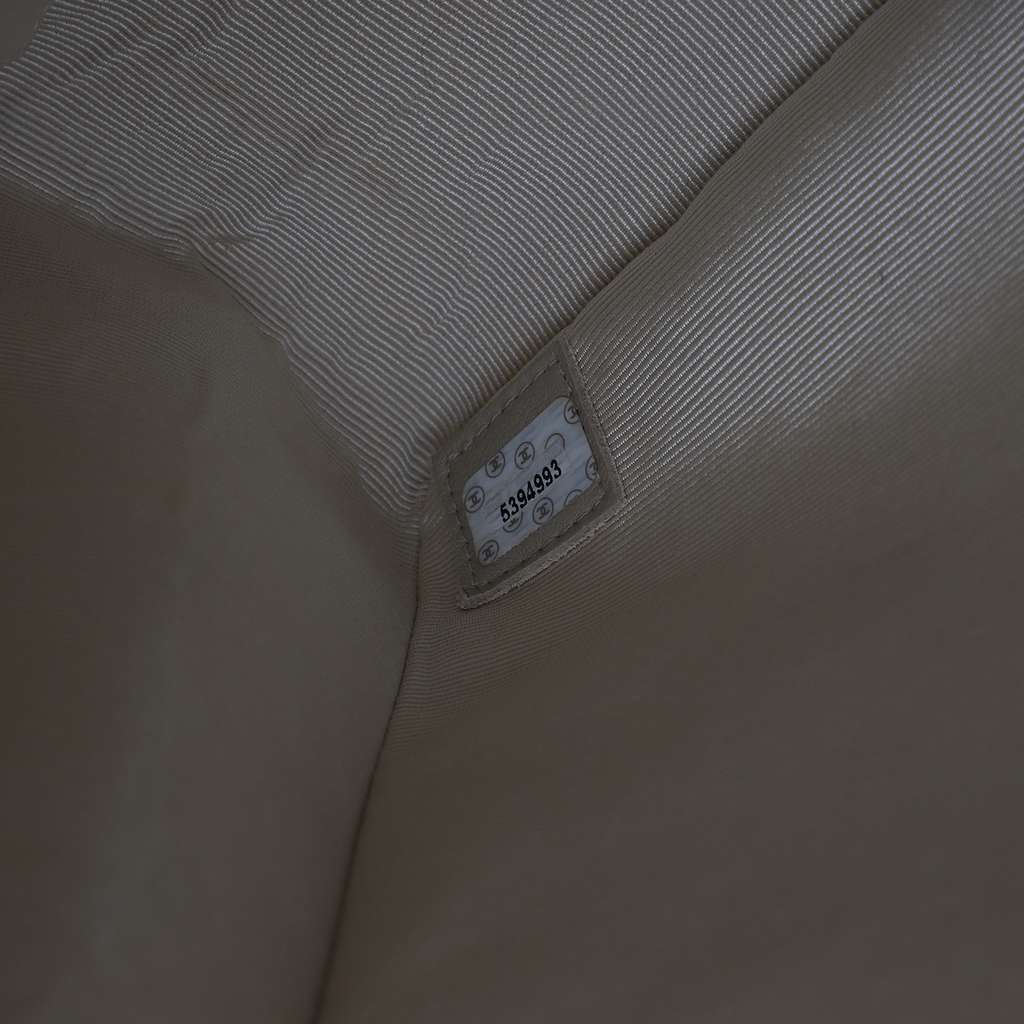 Chanel Lambskin Embossed CC Camellia Tote - Detail 1