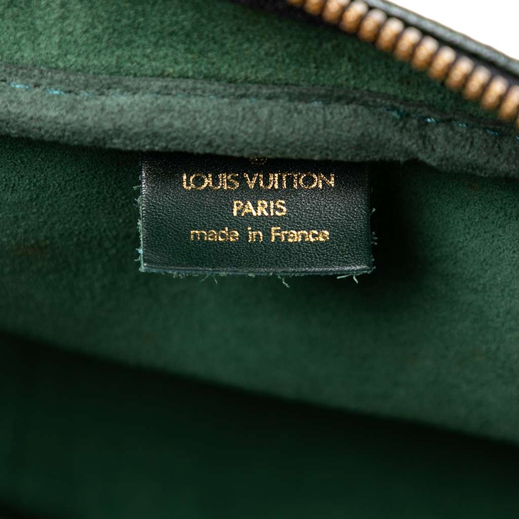 Louis Vuitton Taiga Kendall PM - 5