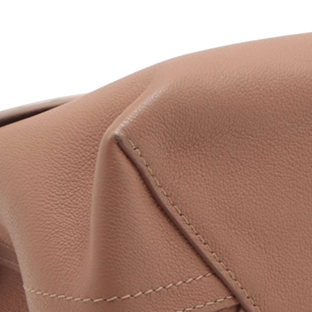 Louis Vuitton Monogram Very One Handle - Detail 2