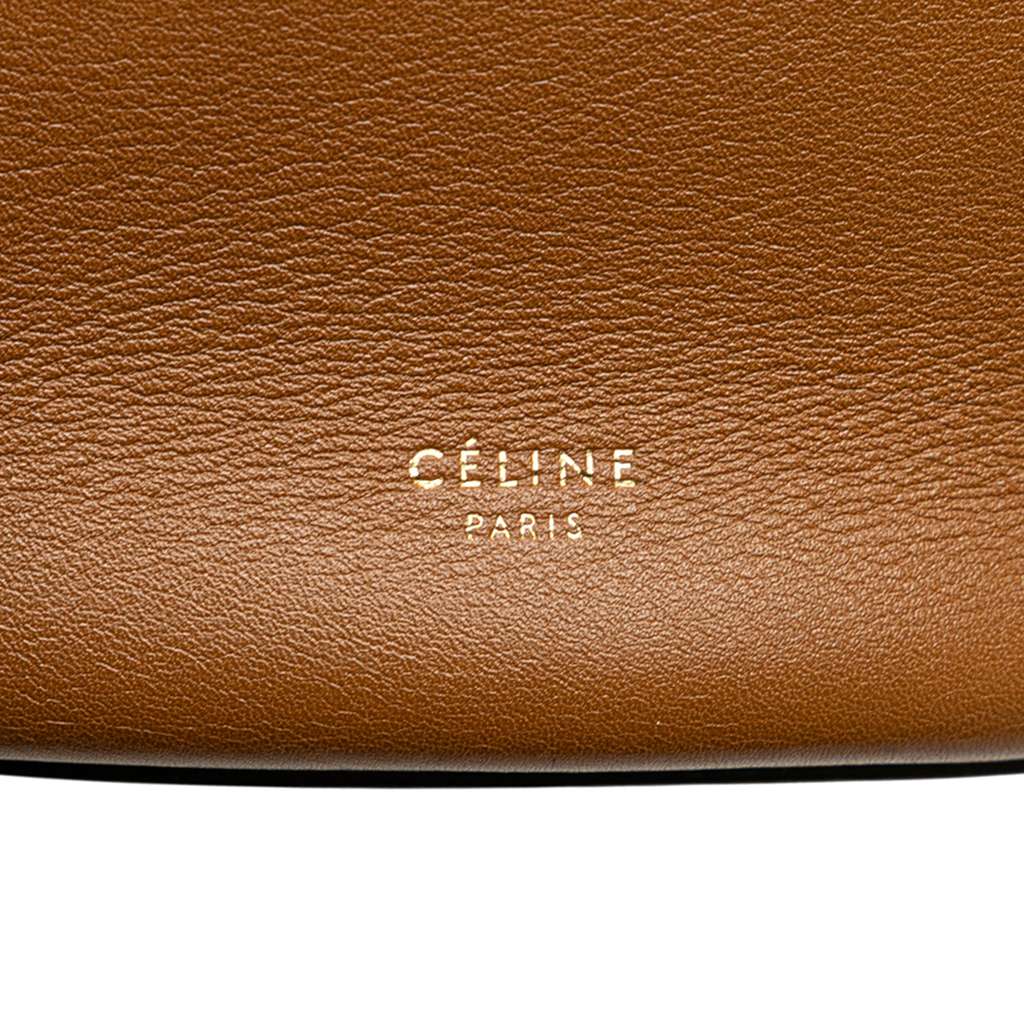 Celine Smooth Calfskin Clasp Bucket Bag - Detail 2