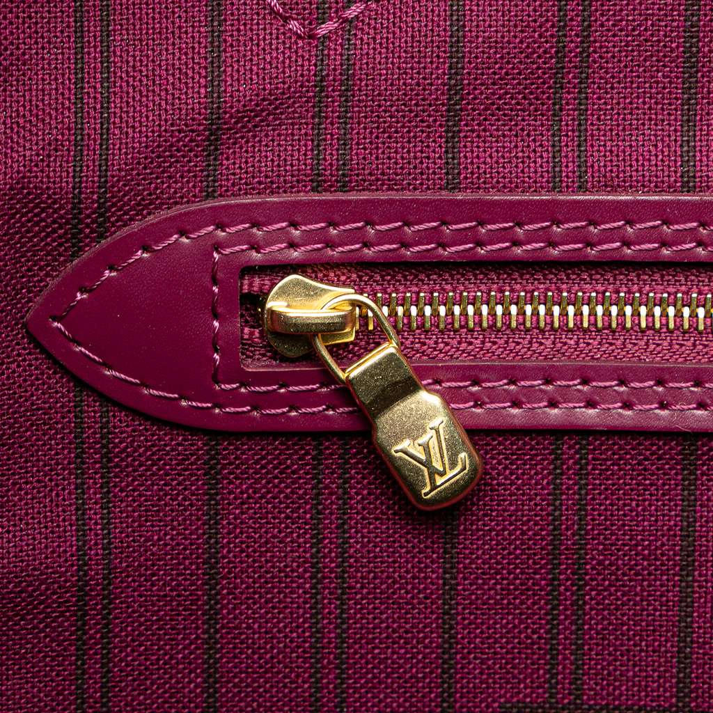 Louis Vuitton Monogram Totem Neo Neverfull MM - Side view