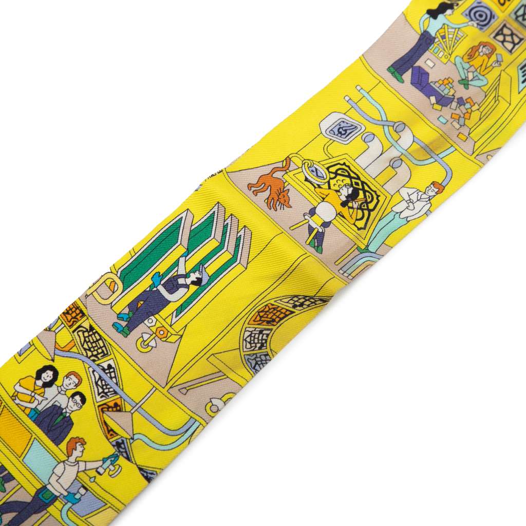 Hermès La Maison des Carres Twilly Silk Scarf - Detail 1