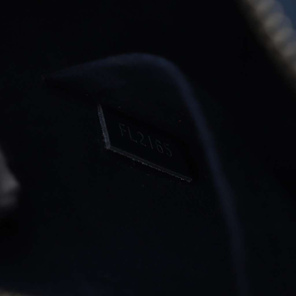 Louis Vuitton Epi Alma BB - Side view