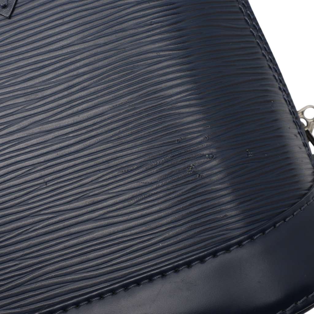 Louis Vuitton Epi Alma BB - Image 10