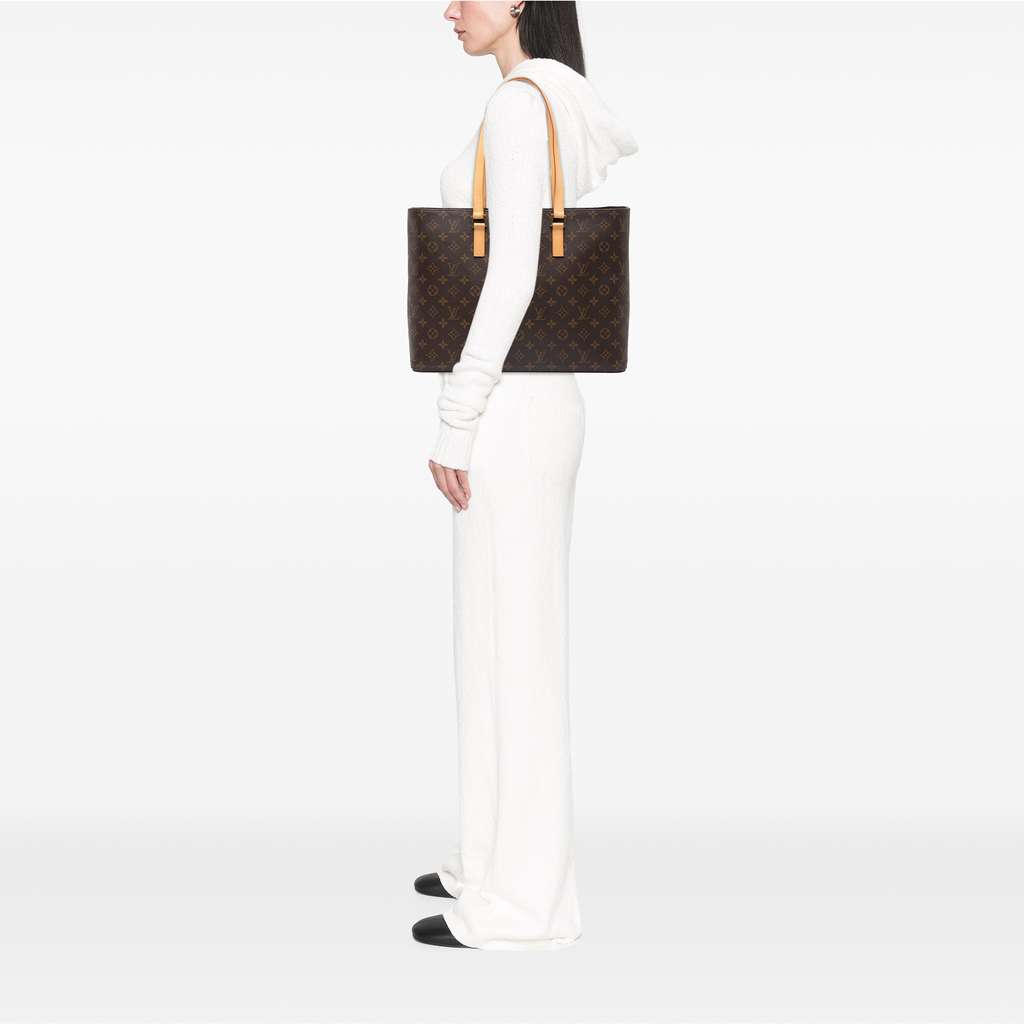 Louis Vuitton Monogram Luco - Detail 2