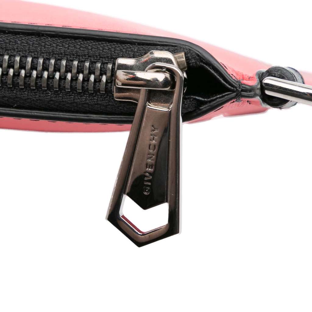 Givenchy Leather Logo Clutch - Detail 2